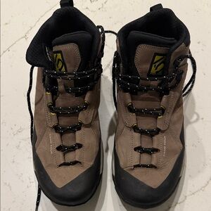 Men's 5.10 Five Ten Sz 10 Brown Hiking Trail Shoes High Tops Lace up Camp Four